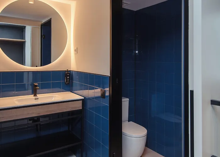 Hostel Latroupe La Granja Bilbao